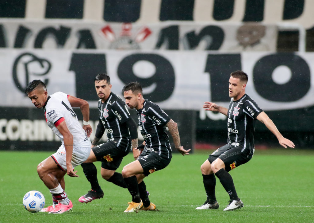 Corinthians x Atlético-GO