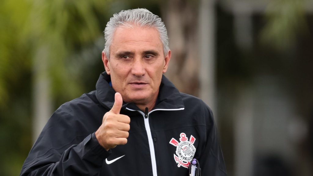 (Foto: Rodrigo Gazzanel/Ag. Corinthians) - Tite teve a mesma conquista 11 anos atrás.