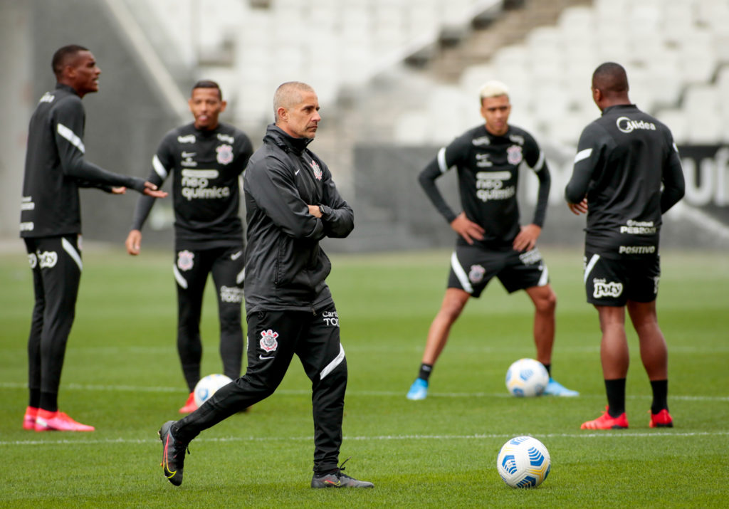 treino do corinthians sylvinho-foto-183084