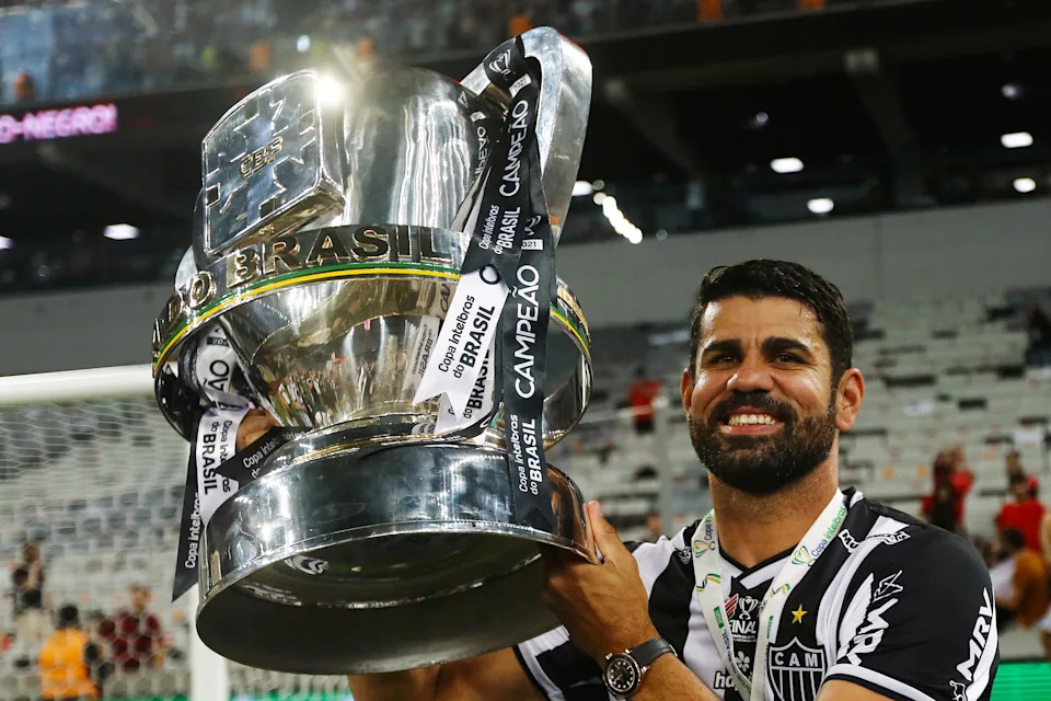 Diego Costa não descarta vir ao Corinthians