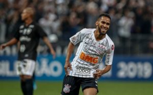 EVERALDO-CORINTHIANS