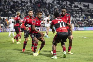 Jogadores do Flamengo em fim de contrato que podem reforçar seu time