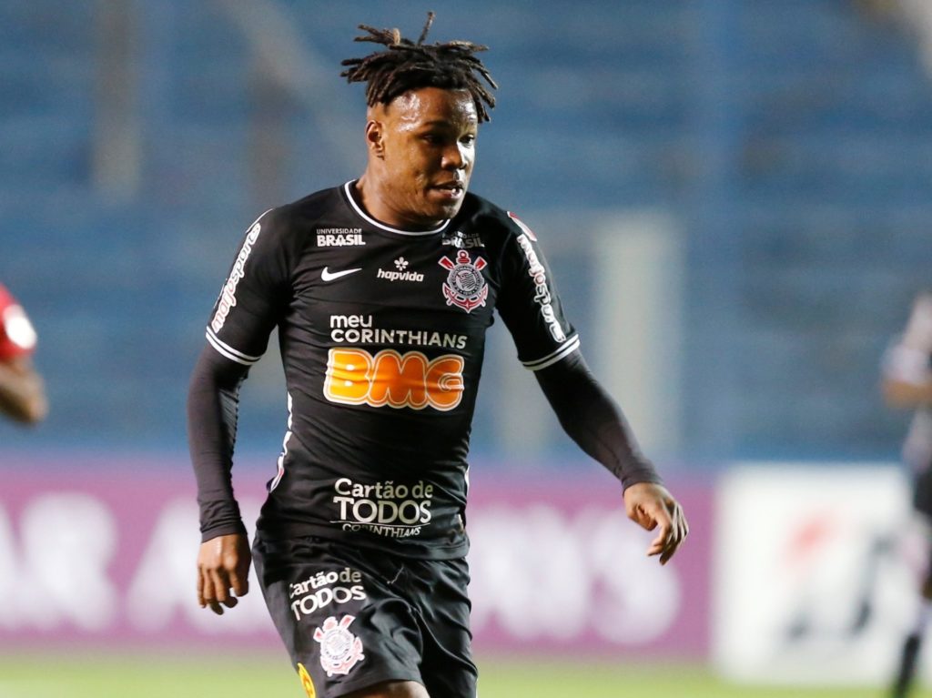 Corinthians acerta empréstimo de Matheus Jesus