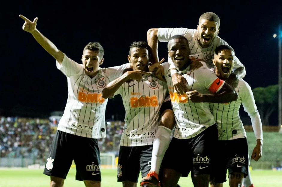 corinthians-divulga-lista-copinha-2022