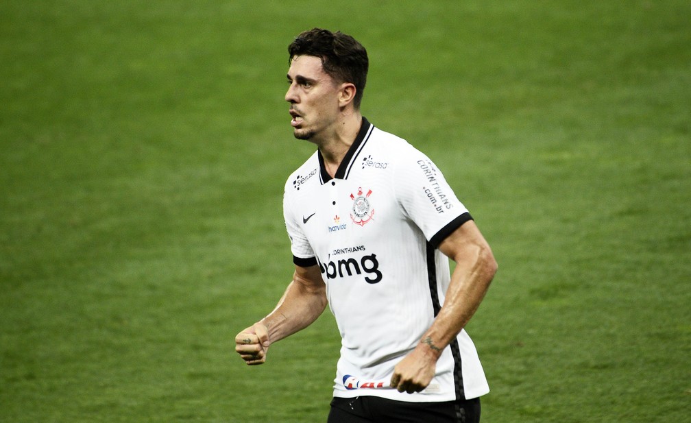 corinthians-busca-novo-destino-para-avelar