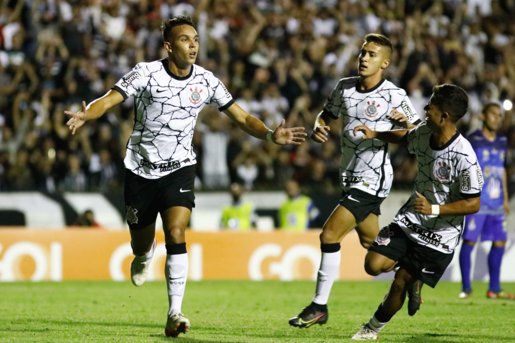 corinthians-segue-invicto-na-copinha