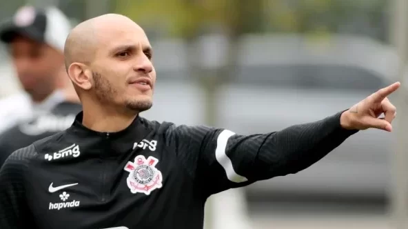 Foto: Rodrigo Coca/Agência Corinthians - Fábio Santos pode não permanecer para 2024.