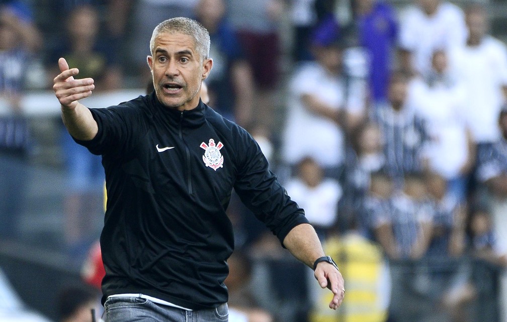 sylvinho-passa-por-procedimento-para-corrigir-arritmia-cardiaca