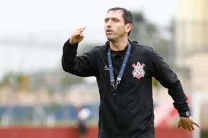 diego-siston-demitido-do-corinthians