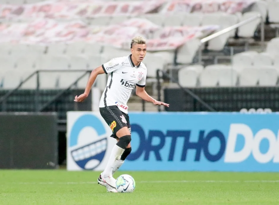 cantillo-e-convocado-e-desfalca-corinthians