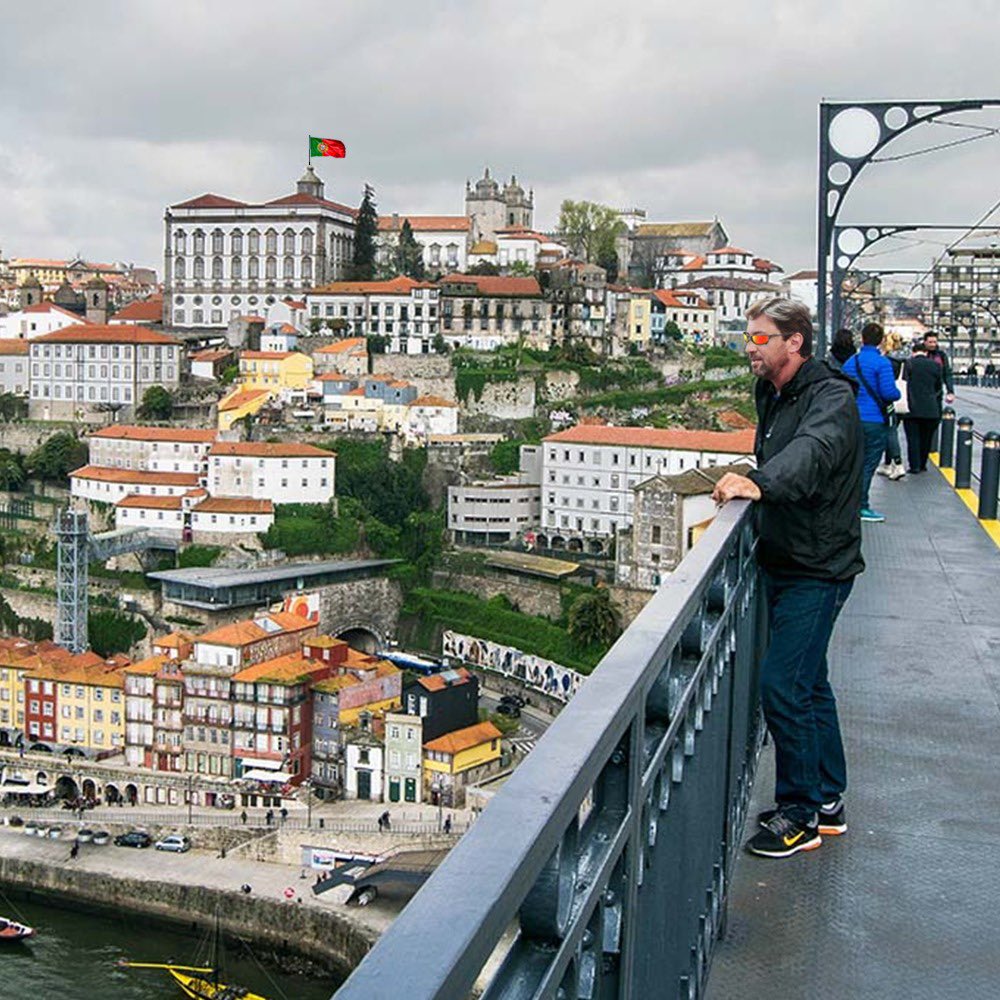 Presidente do Corinthians, Duilio Monteiro Alves, em Portugal. (Foto: Twitter do Corinthians)