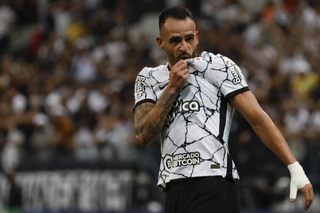 Renato Augusto comanda Corinthians em vitória diante do Mirassol. (Foto: Twitter do Corinthians)