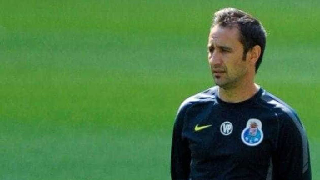 Vitor Pereira é contratado pelo Corinthians para 2022. (Foto: Twitter do Porto)