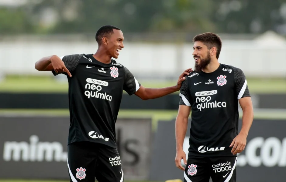 internacional-estuda-comprar-zagueiro-do-Corinthians