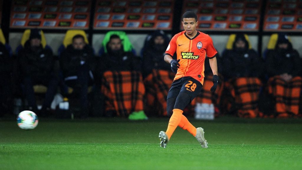 Jorge Nicola afirma que Corinthians está a fim de contratar Marquinhos Cipriano. (Foto: Twitter do Sion)