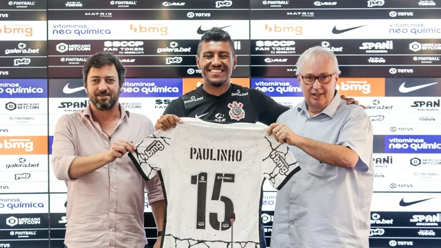 (Foto: Twitter do Corinthians) - Volante traz um gasto tremendo ao clube mensalmente.