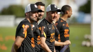 Vítor Pereira chega com moral para comandar o Corinthians. (Foto: Twitter do Corinthians)