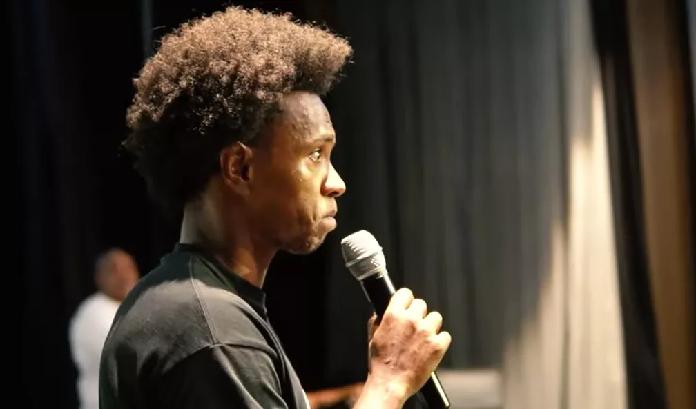 Willian se emociona em palestra no Corinthians. (Foto: Cris Sevieri)