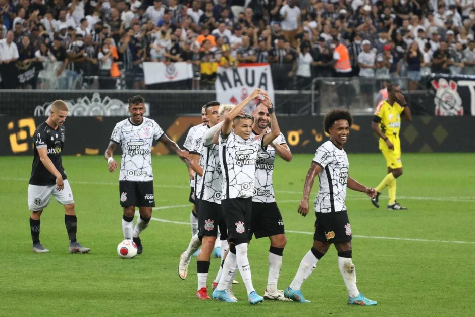 Willian pode representar grande baixa para Corinthians no Majestoso. (Foto: Twitter do Corinthians)