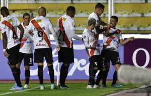 Corinthians sucumbe à altitude e é derrotado pelo Always Ready na estreia da Libertadores. (Foto: Twitter da Libertadores)
