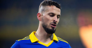 Dário Benedetto já foi especulado no Timão - Foto: Ettore Chiereguini/AGIF.