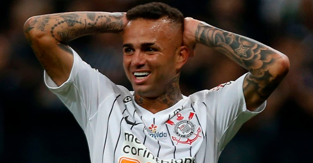 Foto: Gazeta Press - Luan pode sair do Corinthians e vem sendo pedido em time da Série A.