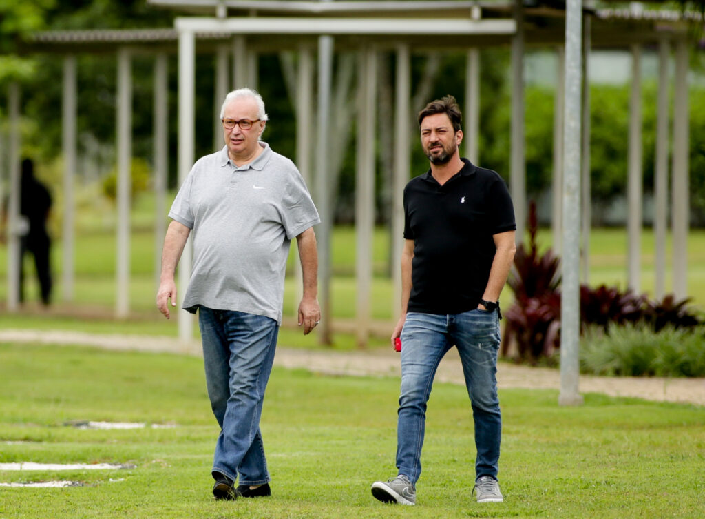 Roberto de Andrade e Duílio Monteiro Alves