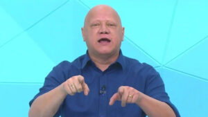 Foto: Reprodução/Band - Ex-goleiro do Corinthians passou vexame.