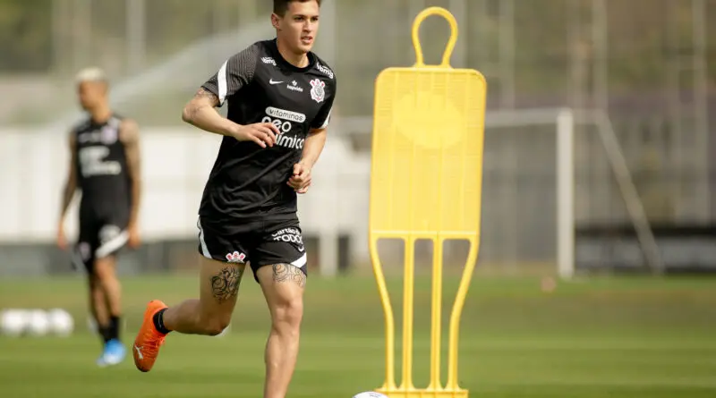 Mateus Vital elogia trabalho de Vítor Pereira no Corinthians: 