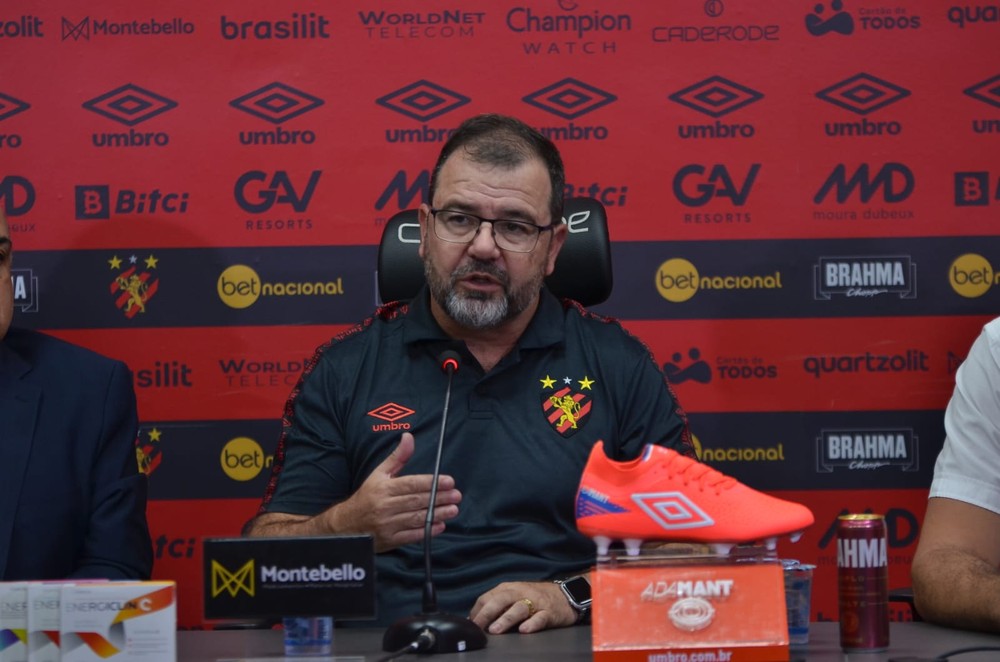Ederson Moreira, técnico do Recife