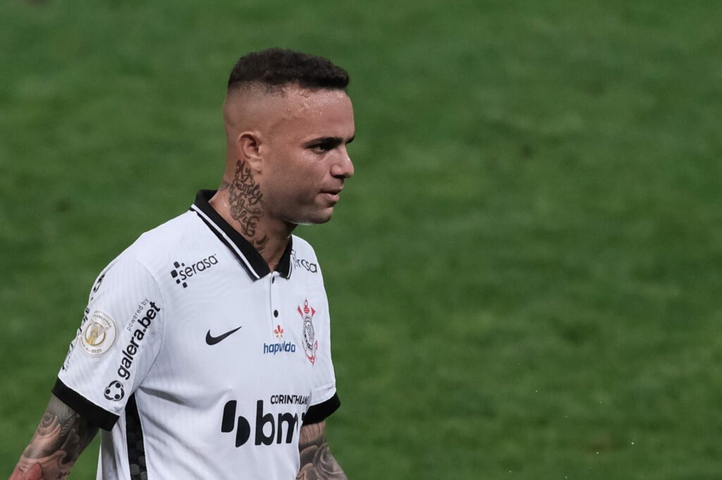 Luan não atua pelo Corinthians há mais de um ano