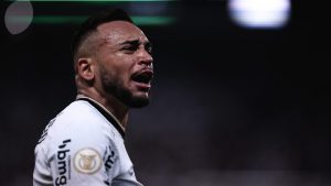 Treinador quer utilizar o meia agora, no Paulistão - Foto: Ettore Chiereguini/AGIF.