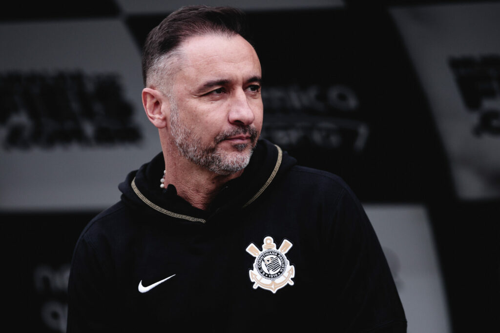 Vitor Pereira, ex-técnico do Corinthians, deixa herança no clube