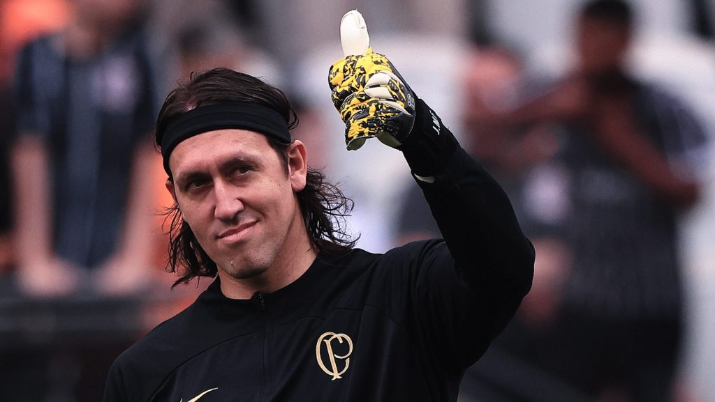 Foto: Ettore Chiereguini/AGIF - Goleiro do Corinthians exaltou o companheiro.