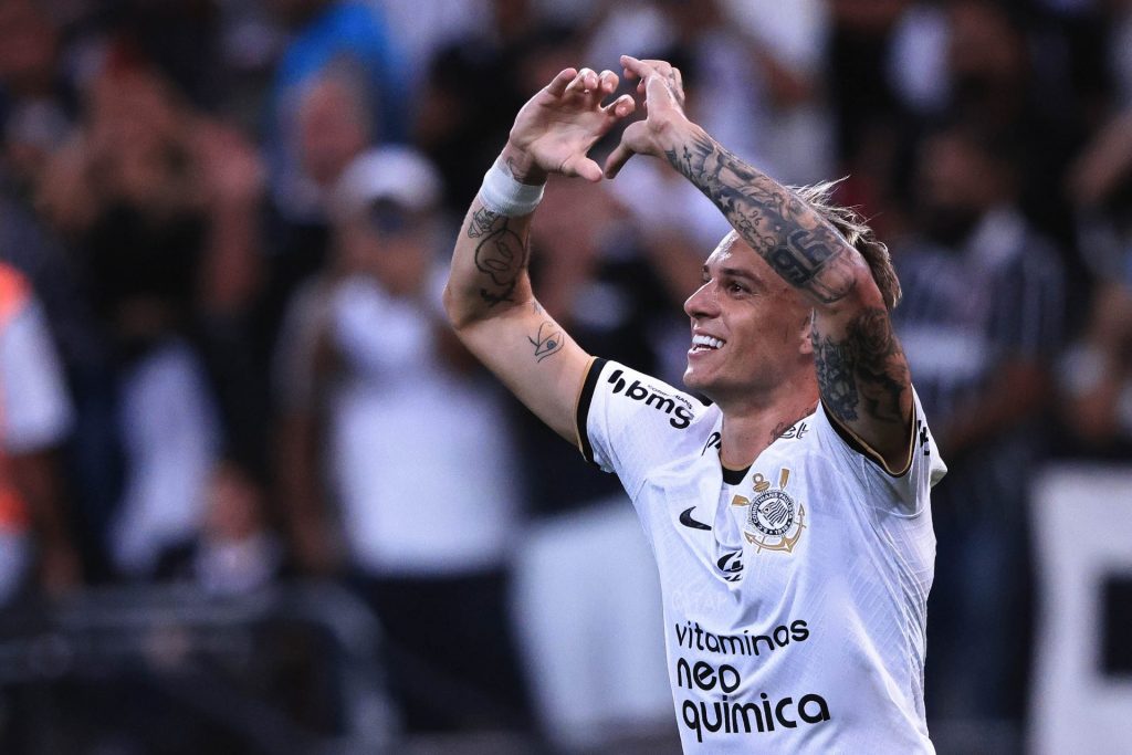 Foto: Ettore Chiereguini/AGIF - Ex-camisa 10 do Corinthians recebeu uma mensagem.