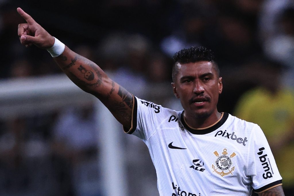 Foto: Ettore Chiereguini/AGIF - Salários do volante tiveram que ser bancados pelo Corinthians.