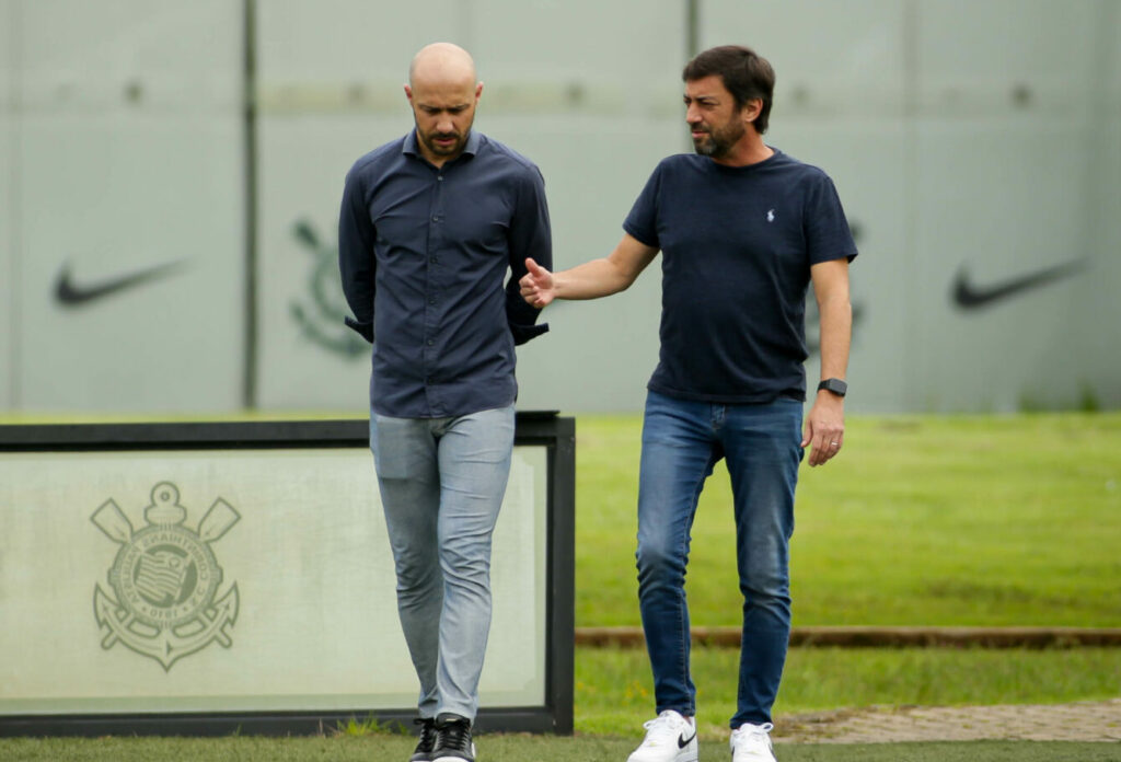 Alessandro e Duílio aceitaram a negociação - Foto: Rodrigo Coca/Agência Corinthians