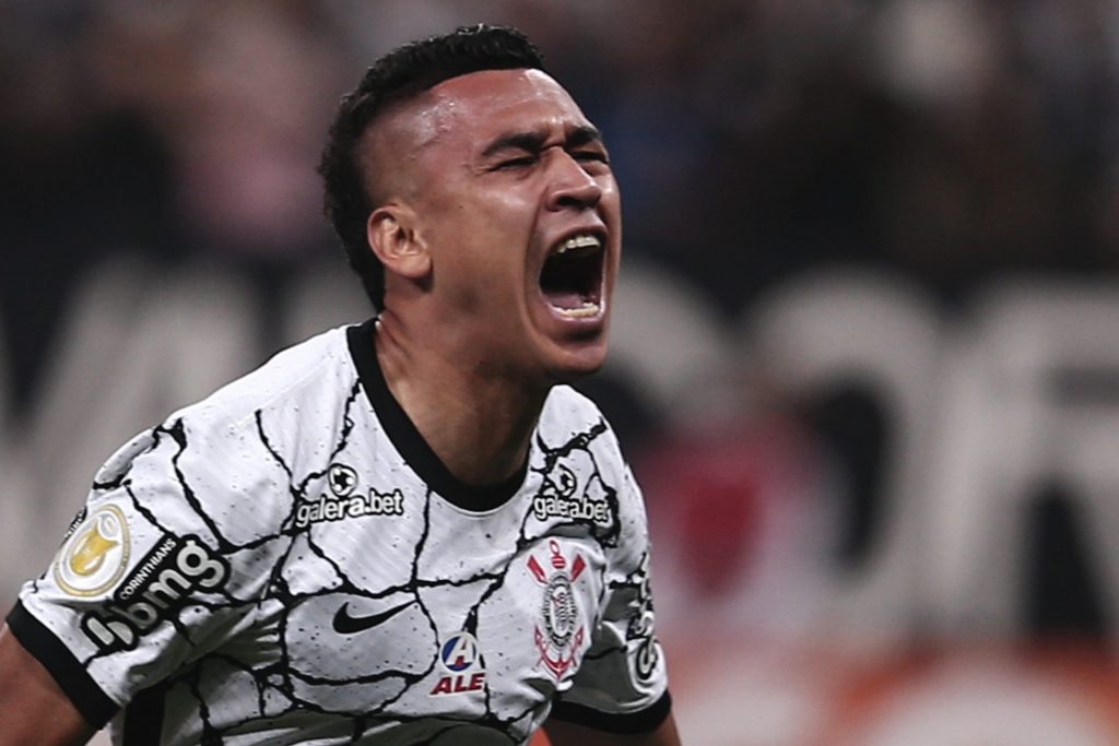 Foto: Ettore Chiereguini/AGIF - Cantillo não deixa saudades no Corinthians.