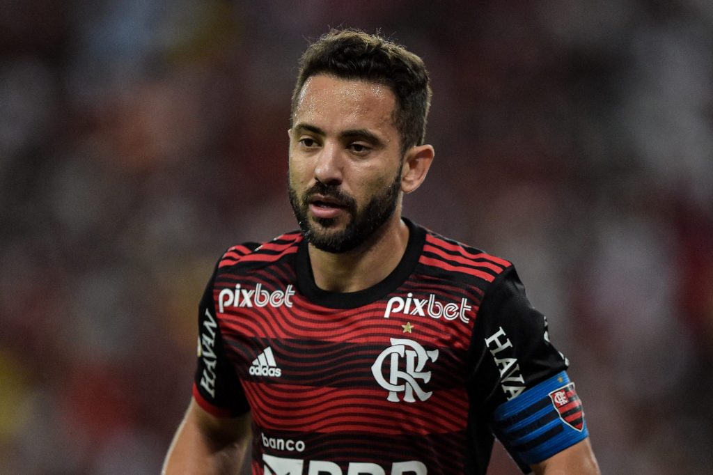 Éverton Ribeiro é 'sonho antigo' do Corinthians