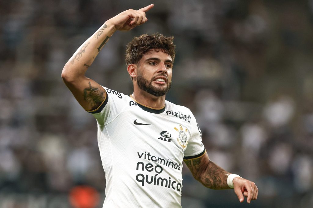 Foto: Marcello Zambrana/AGIF - Camisa 9 do Corinthians seria um dos alvos árabes, mas não o único.