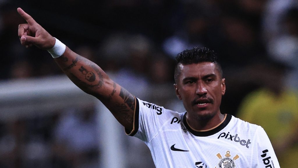 Foto: Ettore Chiereguini/AGIF - Paulinho voltou a jogar pelo Corinthians.