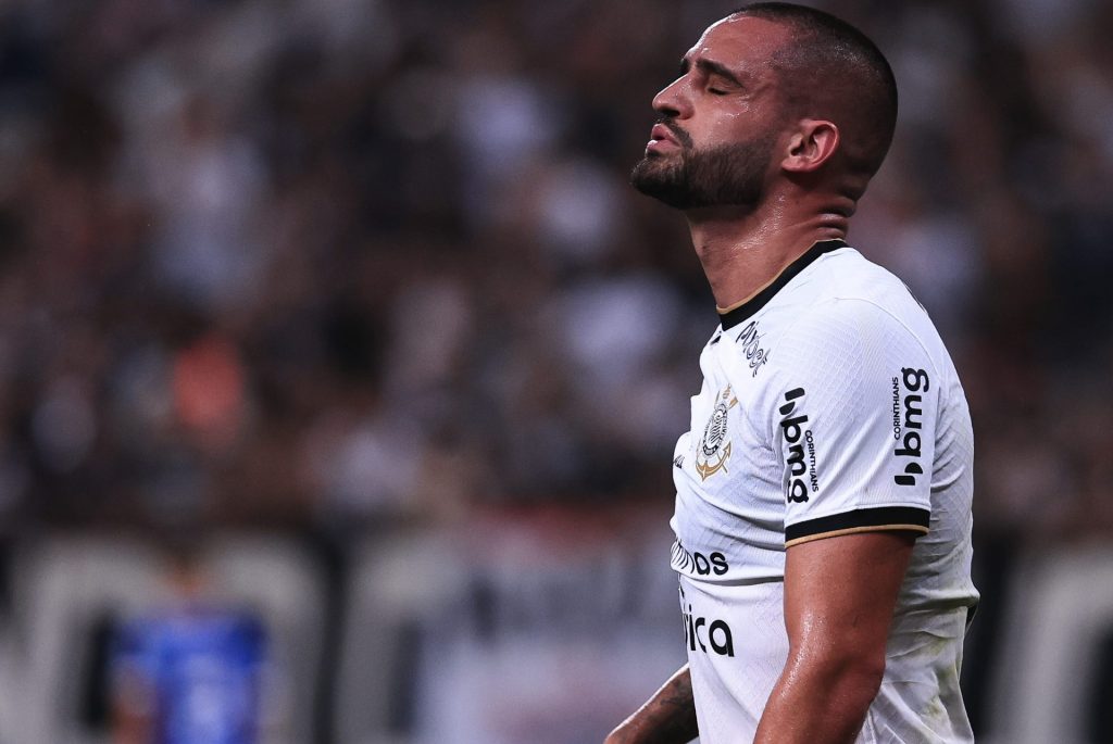 Foto: Ettore Chiereguini/AGIF - Camisa 8 do Corinthians foi citado durante entrevista de Luan.