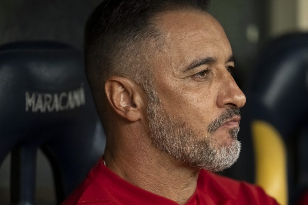 Técnico "mentiu" e assinou no Flamengo, onde só passou vergonha - Foto: Jorge Rodrigues/AGIF