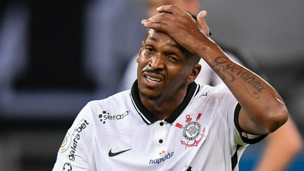 Jô vai jogar longe do Corinthians - Foto: Getty Images