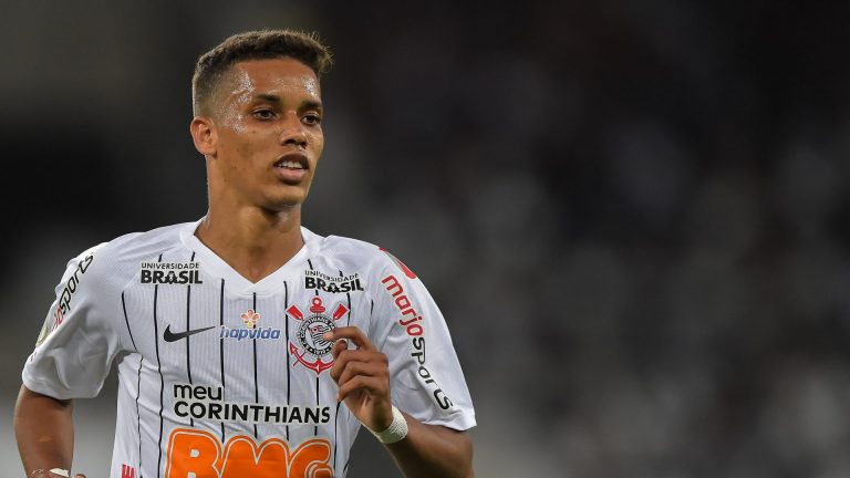 Foto: Thiago Ribeiro/AGIF.