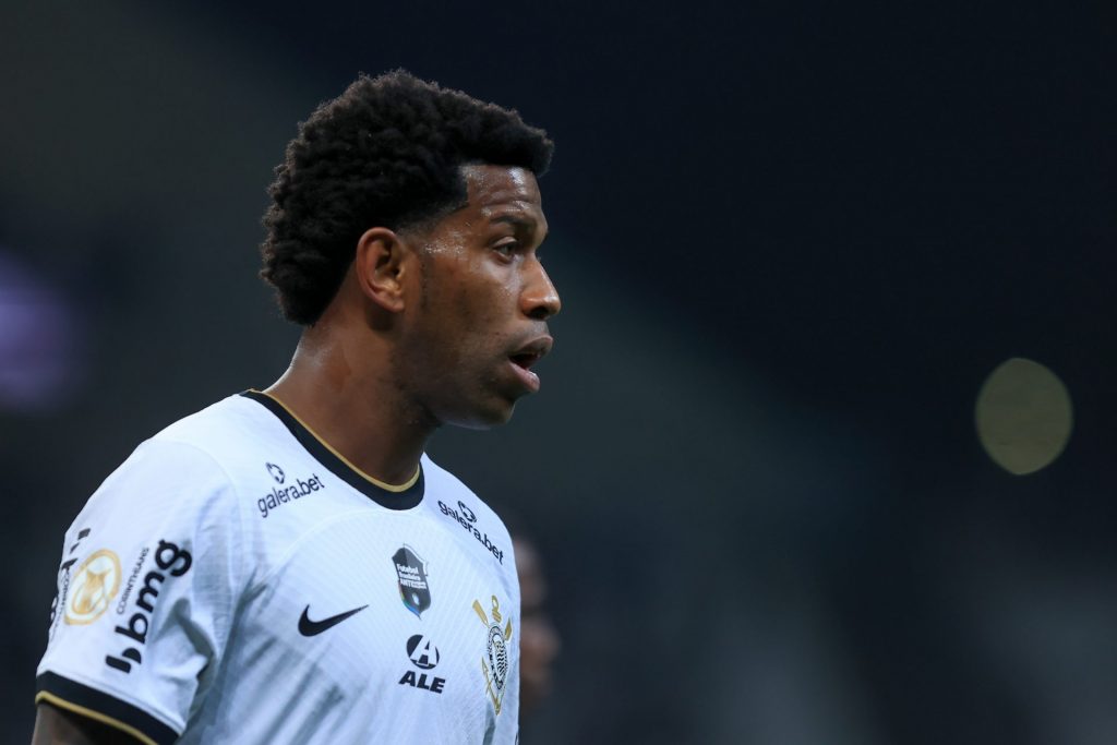 Foto: Marcello Zambrana/AGIF - Gil foi considerado o pior em campo pelo Corinthians.