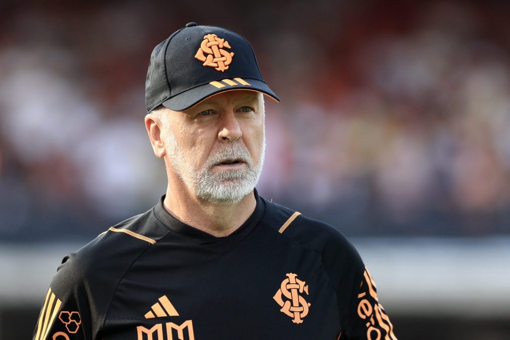 Mano Menezes é assunto nos bastidores do Corinthians - Foto: Marcello Zambrana/AGIF