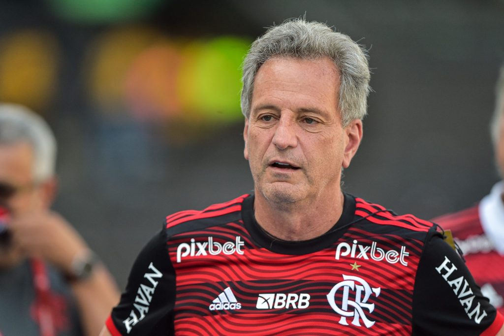 Foto: Thiago Ribeiro/AGIF - Presidente do Flamengo ficou incrédulo.