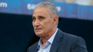 Tite foi contatado pelo Corinthians recentemente - Foto: Marcello Zambrana/AGIF