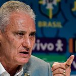 Foto: Thiago Ribeiro/AGIF - Tite é cotado no Corinthians.